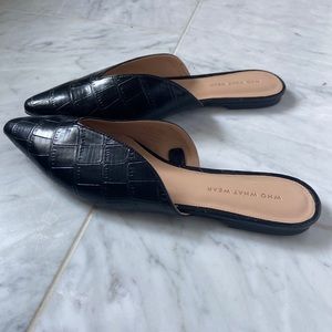 Black pointy toe slip on shoes open back in black size 10